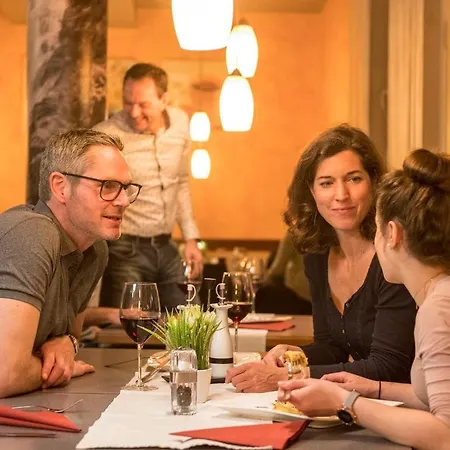 Landal Rehrenberg 3* フィーホーフェン